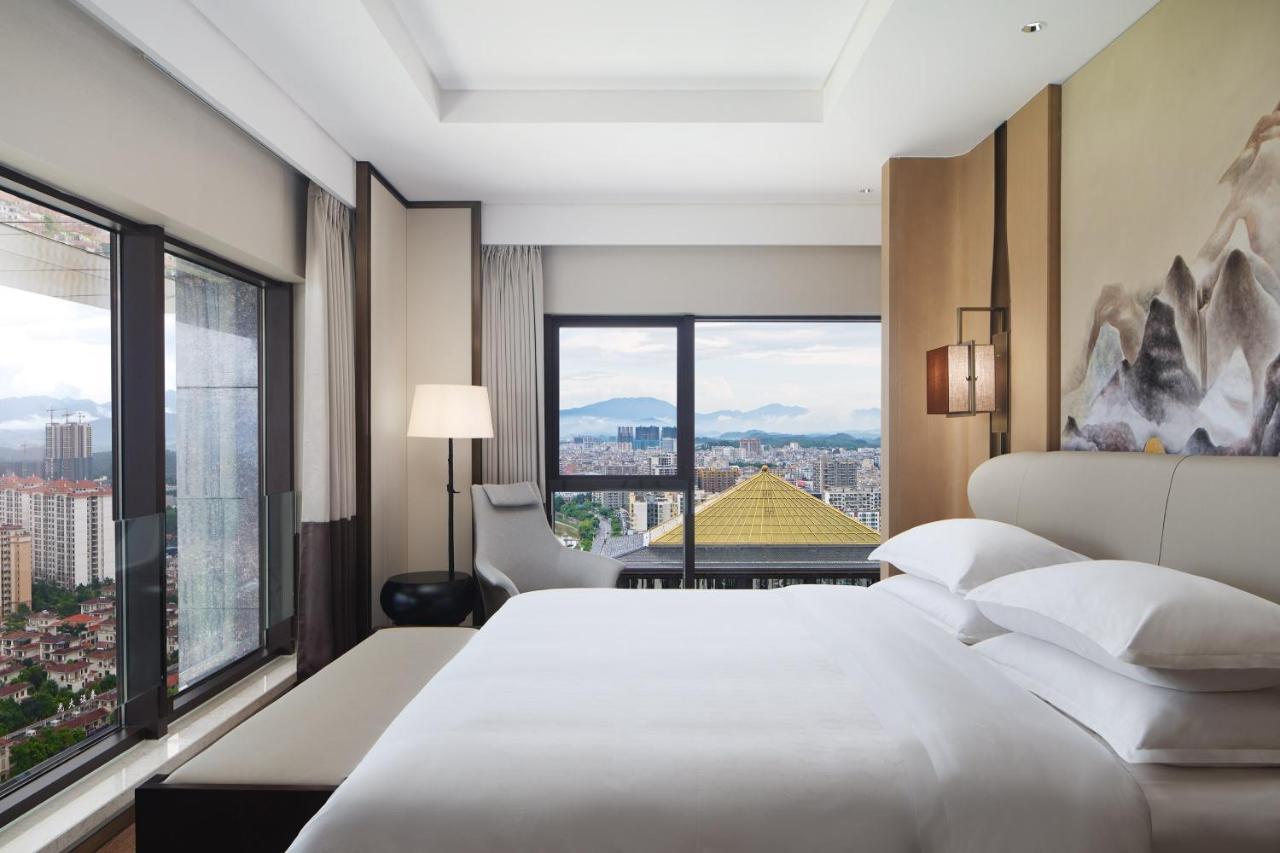 Sheraton Yunfu Xinxing Hotel Dış mekan fotoğraf
